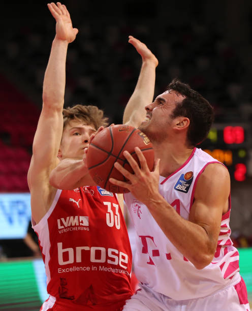 艰苦的背后 艰苦的背后