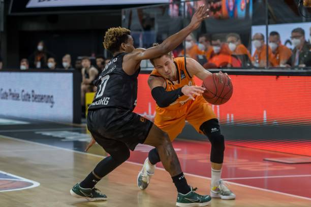 而对于成都 而对于成都