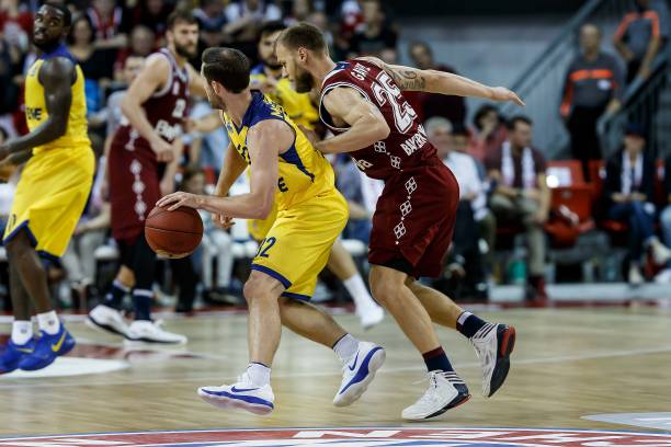 台上走出历 台上走出历